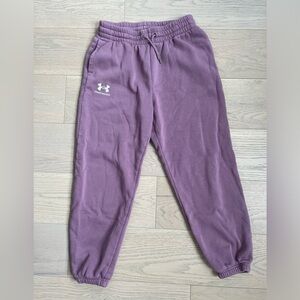 UNDER ARMOUR joggers size M. Barely worn like new.